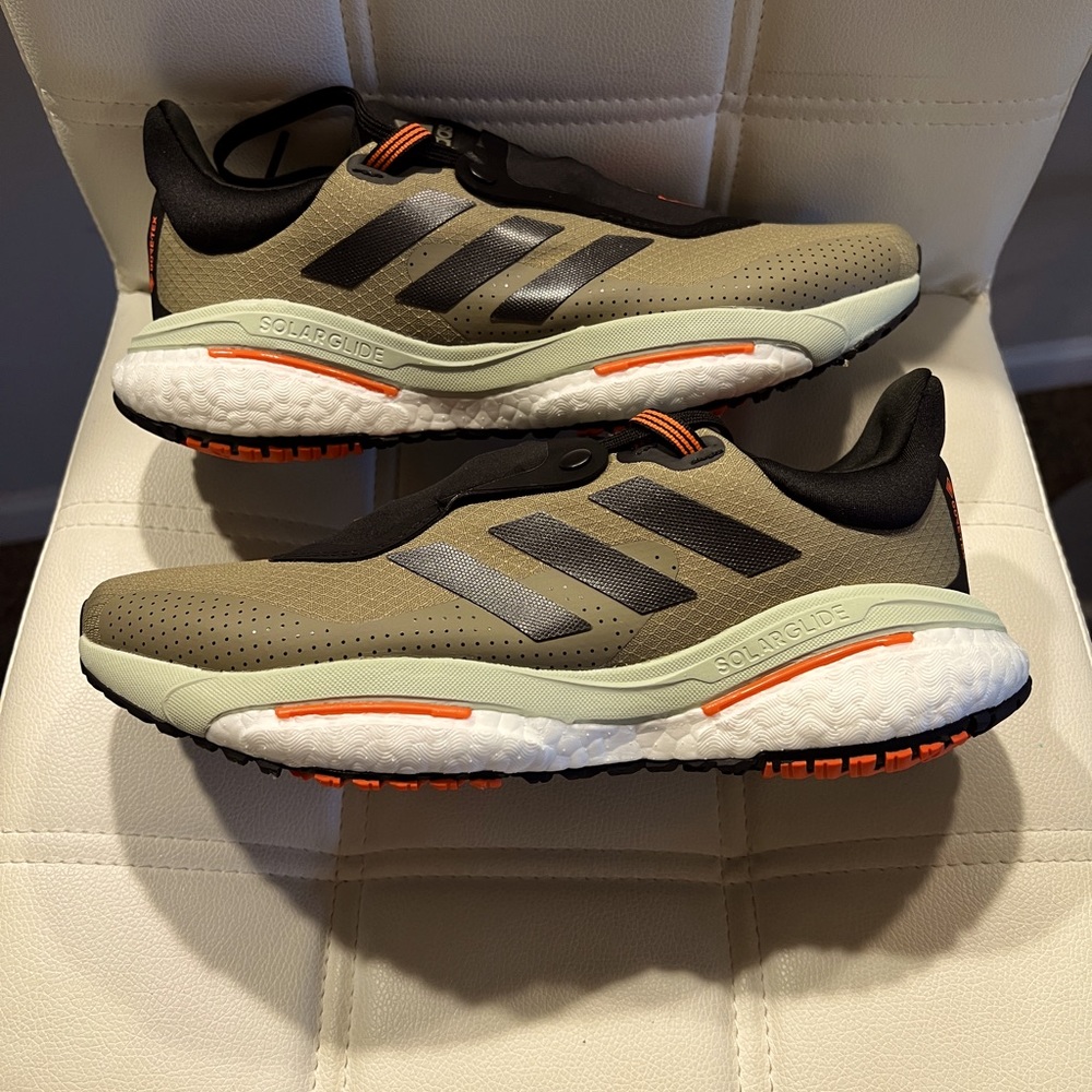 Adidas gore-tex solar glide 5 new!